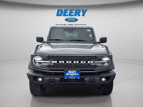 Used 2025 Ford Bronco Badlands image 10