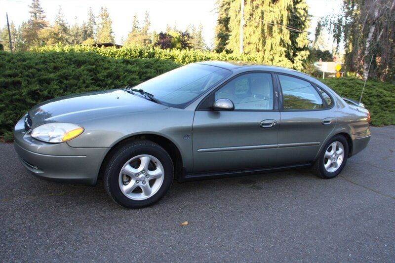Used 2001 Ford Taurus SES FWD image 1