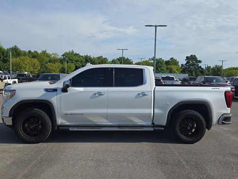 Used 2020 GMC Sierra 1500 SLT w/ SLT Premium Plus Package AWD/4WD image 4