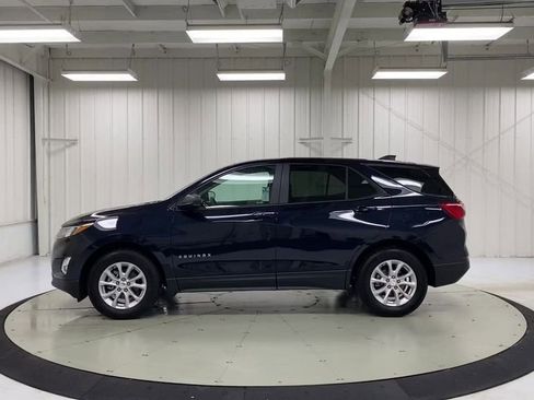 Used 2021 Chevrolet Equinox LS w/ LS Convenience Package image 5