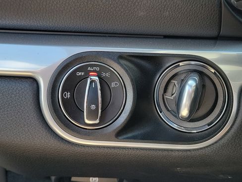 Used 2025 Porsche 718 Cayman image 33