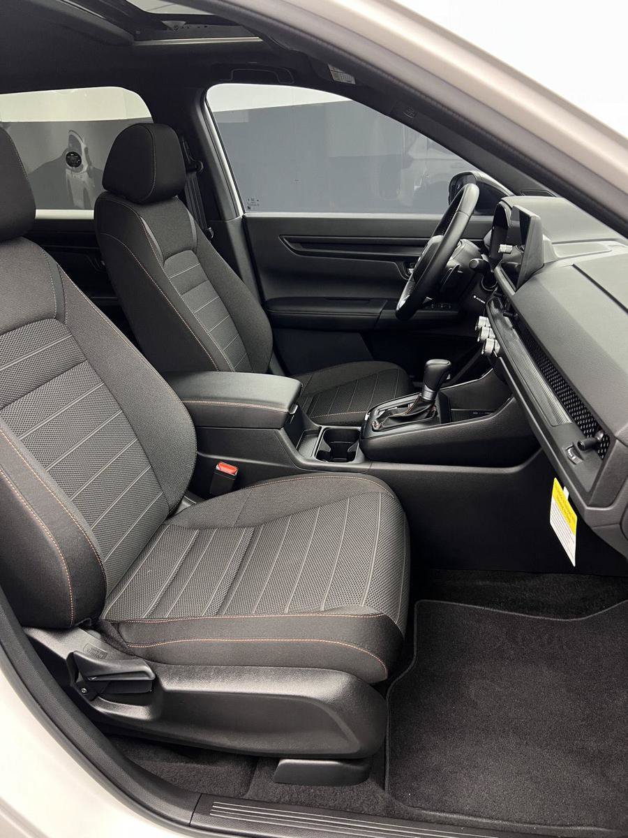 Used 2026 Honda CR-V Sport image 40