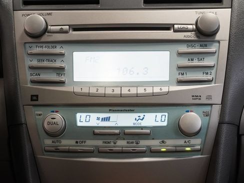 Used 2007 Toyota Camry V6 FWD image 19