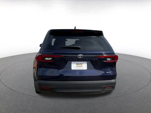 Used 2025 Toyota Grand Highlander FWD image 12