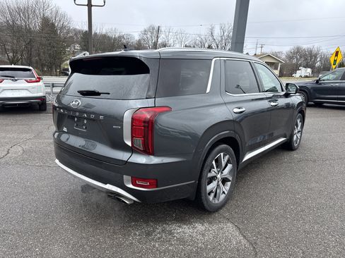 Used 2022 Hyundai Palisade Limited image 3