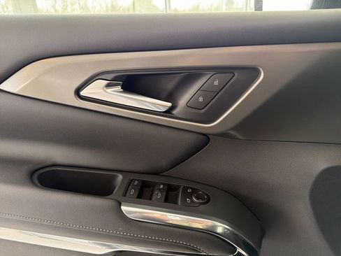 New 2026 Chevrolet Traverse LT w/ Midnight/Sport Edition FWD image 23
