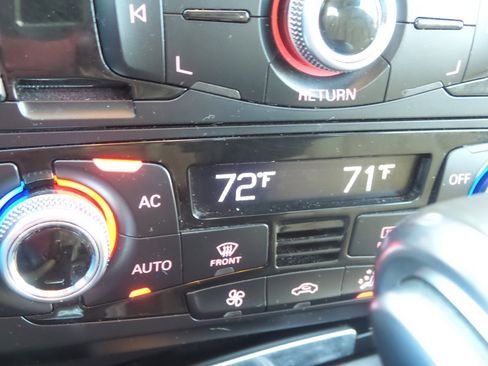 Used 2013 Audi A4 Premium Plus w/ Premium Plus Pkg image 64