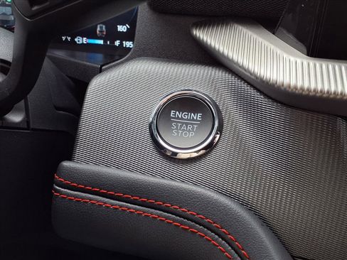 Used 2025 Ford Explorer ST-Line image 12