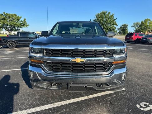 Used 2019 Chevrolet Silverado 1500 LT w/ All Star Edition AWD/4WD image 2
