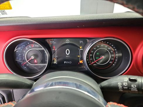 Used 2018 Jeep Wrangler Unlimited Rubicon w/ Dual Top Group AWD/4WD image 20