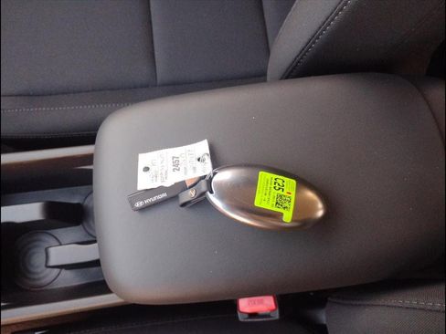 New 2026 Hyundai Kona SE image 31