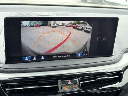 New 2026 Acura MDX SH-AWD image 23
