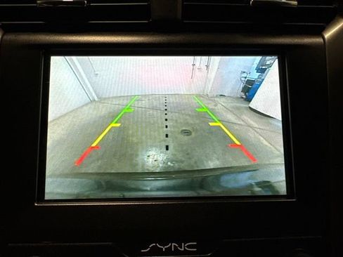 Used 2020 Ford Fusion SE FWD image 20