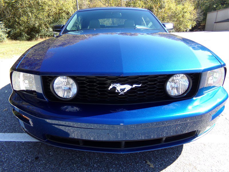 Used 2008 Ford Mustang GT RWD image 10