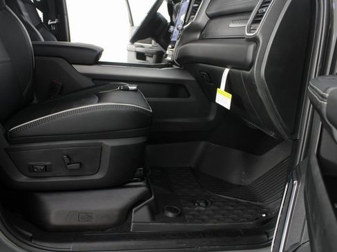 New 2026 RAM 2500 Laramie w/ Night Edition image 21