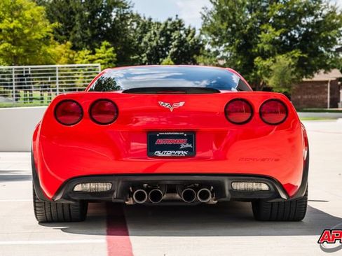 Used 2013 Chevrolet Corvette Z06 w/ 3LZ Preferred Equipment Group RWD image 17