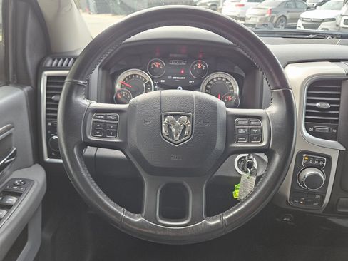 Used 2019 RAM 1500 Classic SLT w/ Luxury Group image 14