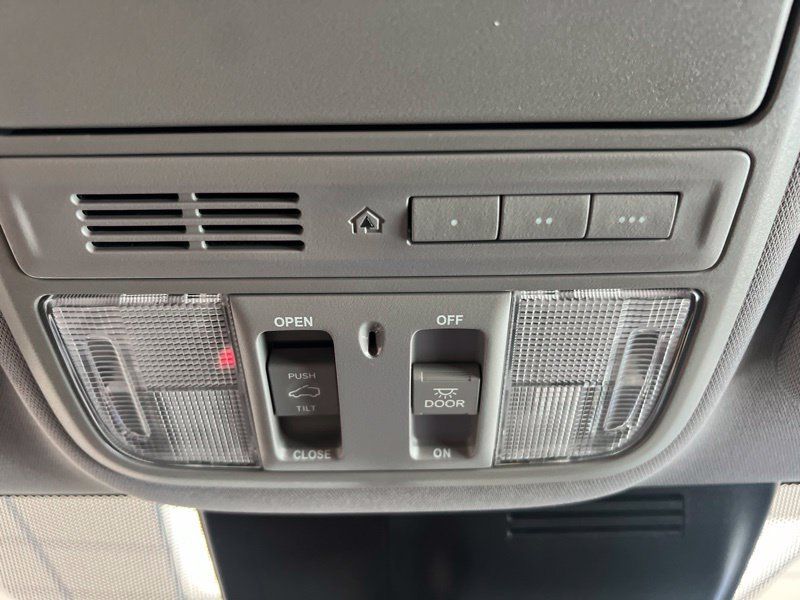 Used 2022 Honda CR-V EX-L image 28
