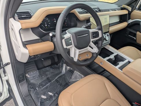 New 2026 Land Rover Defender 110 X-Dynamic SE image 9