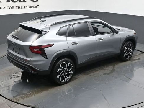 New 2026 Chevrolet Trax RS image 18