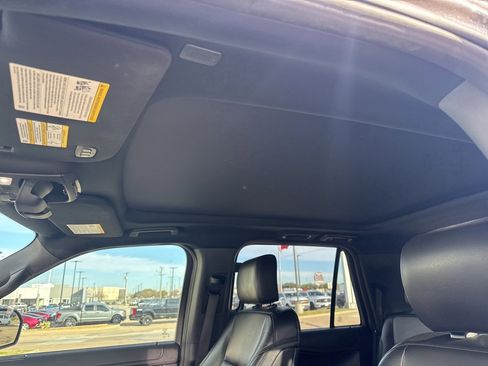 Used 2020 Ford Expedition Max XLT w/ Equipment Group 202A image 9