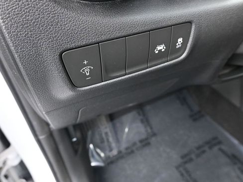 Used 2020 Hyundai Kona SE image 26