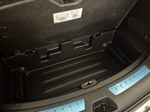 Used 2024 Buick Enclave Essence w/ Experience Buick Package AWD/4WD image 9