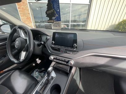 Used 2019 Nissan Altima 2.5 SR w/ SR Premium Package