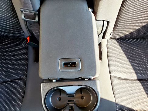 Used 2019 Dodge Journey SE w/ Premium Group FWD image 25