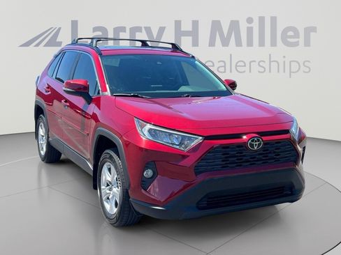 Certified 2020 Toyota RAV4 XLE w/ Convenience Package AWD/4WD image 8