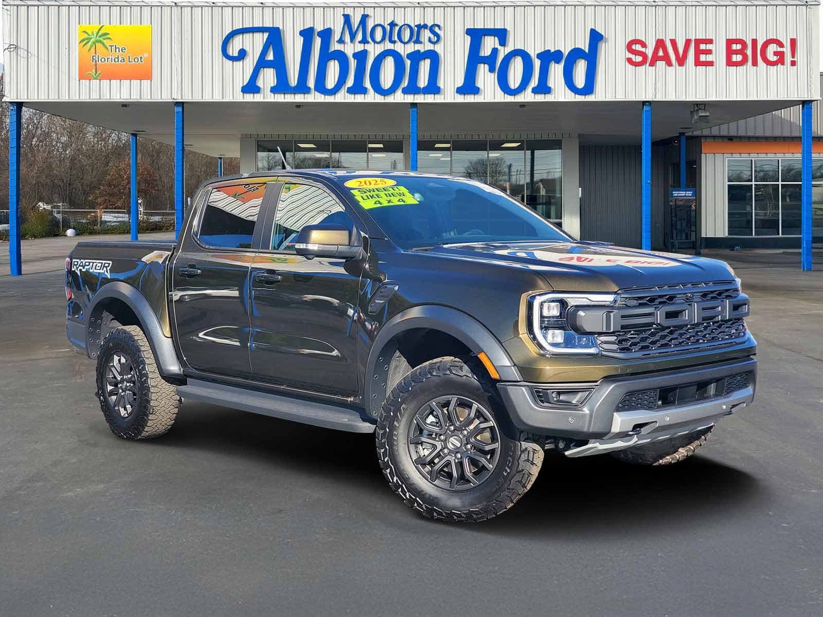 Used 2025 Ford Ranger Raptor AWD/4WD image 1