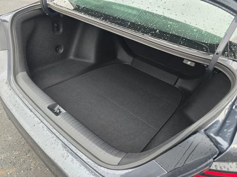 Used 2025 Honda Accord LX image 12