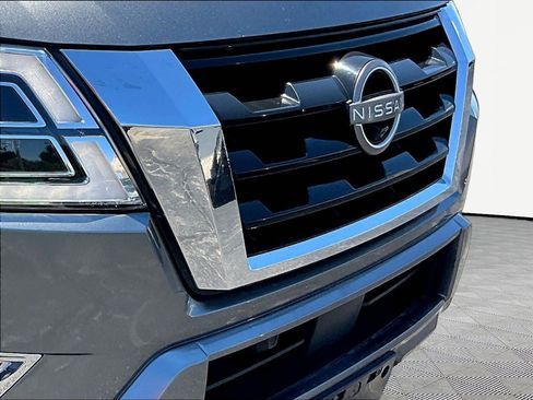 Used 2022 Nissan Armada SL w/ Captain's Chairs Package AWD/4WD image 34