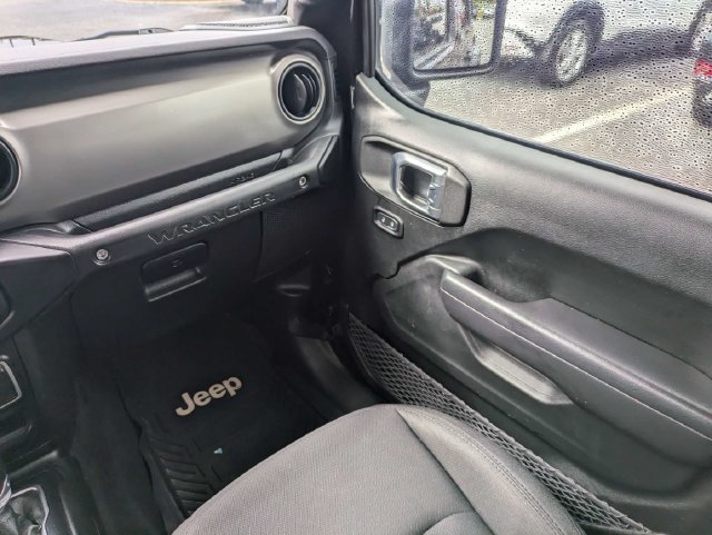 Used 2020 Jeep Wrangler Unlimited Sport S AWD/4WD image 18