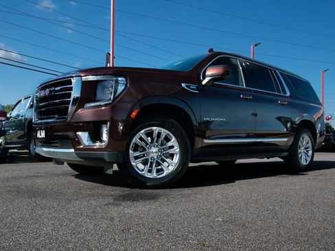 Used 2023 GMC Yukon XL SLT image 10