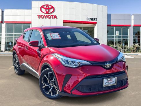 Certified 2022 Toyota C-HR XLE FWD image 1