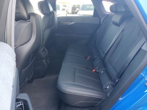 New 2025 Cadillac Optiq Luxury 2 image 13