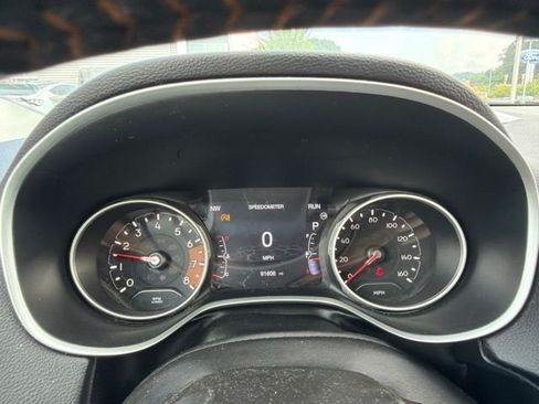 Used 2019 Jeep Compass Latitude w/ Popular Equipment Group AWD/4WD image 15