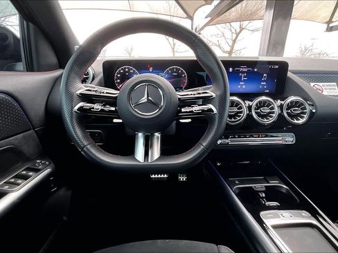 Used 2025 Mercedes-Benz GLA 250 GLA 250 image 6