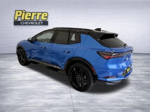 New 2026 Chevrolet Equinox EV RS image 2