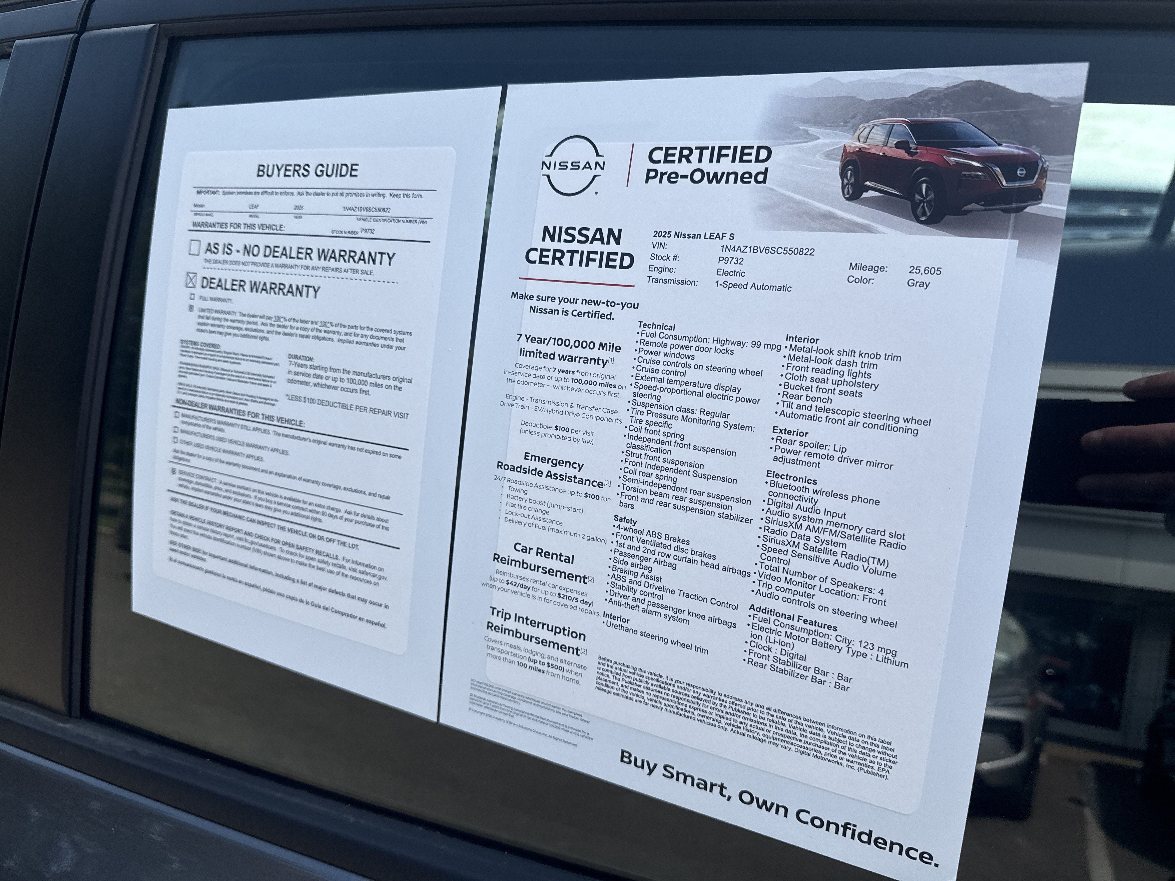 Certified 2025 Nissan Leaf S FWD image 11