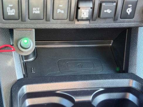 Used 2022 Toyota Tacoma TRD Off-Road w/ Technology Package image 15