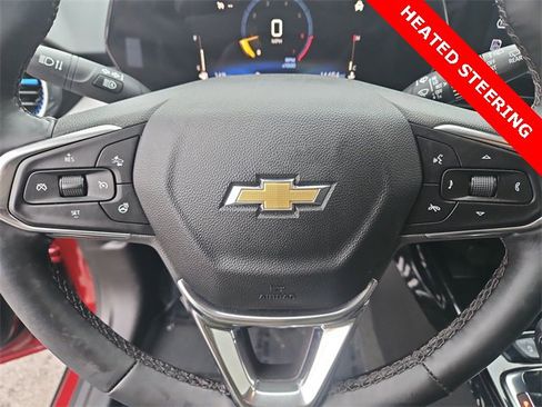 Used 2025 Chevrolet Trax LT w/ LT Convenience Package image 11