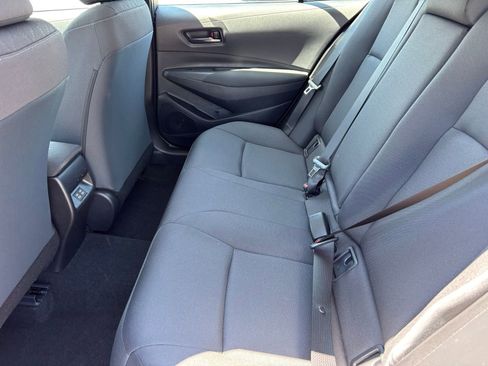 Used 2025 Toyota Corolla LE image 10