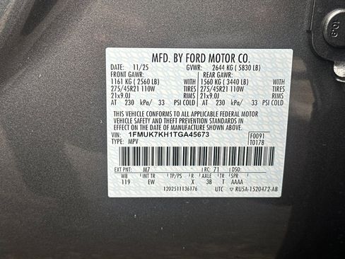 New 2026 Ford Explorer ST-Line w/ ST-Line Street Pack image 24