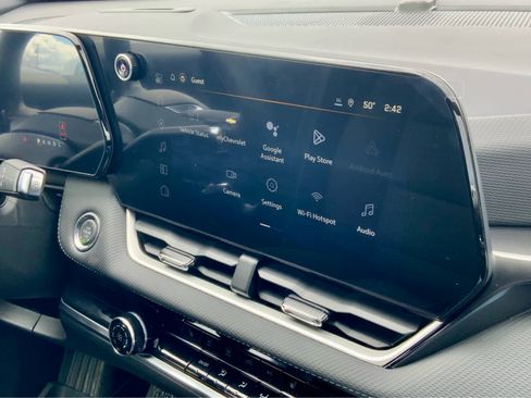 New 2026 Chevrolet Equinox LT w/ Safety and Technology Package AWD/4WD image 42