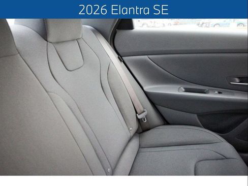 Certified 2026 Hyundai Elantra SE FWD image 12
