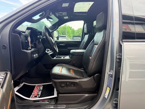 Used 2024 GMC Sierra 2500 AT4 w/ Technology Package AWD/4WD image 21