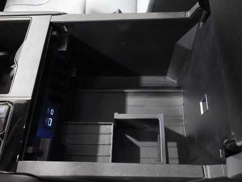 Used 2023 Toyota Tundra Limited image 30