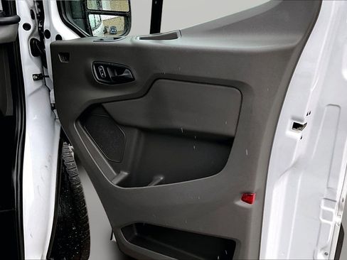 Used 2023 Ford Transit 350 XLT image 26